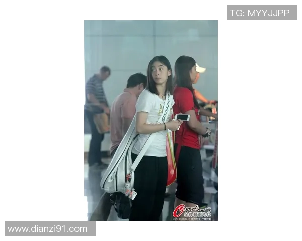 北京羽毛球队防反战术解析与热点动态深度剖析 北京羽毛球队防反战术解析与热点动态深度剖析