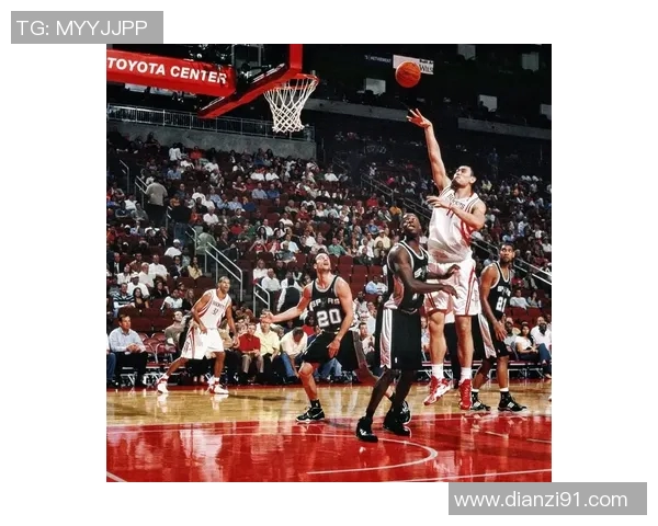 姚明投球式的独特魅力与篮球技术的完美结合探讨 姚明投球式的独特魅力与篮球技术的完美结合探讨